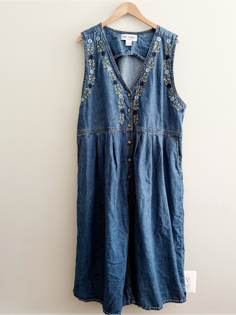 Vintage Blue Denim Midi Dress with Floral Embroidery - Picture 2 of 8